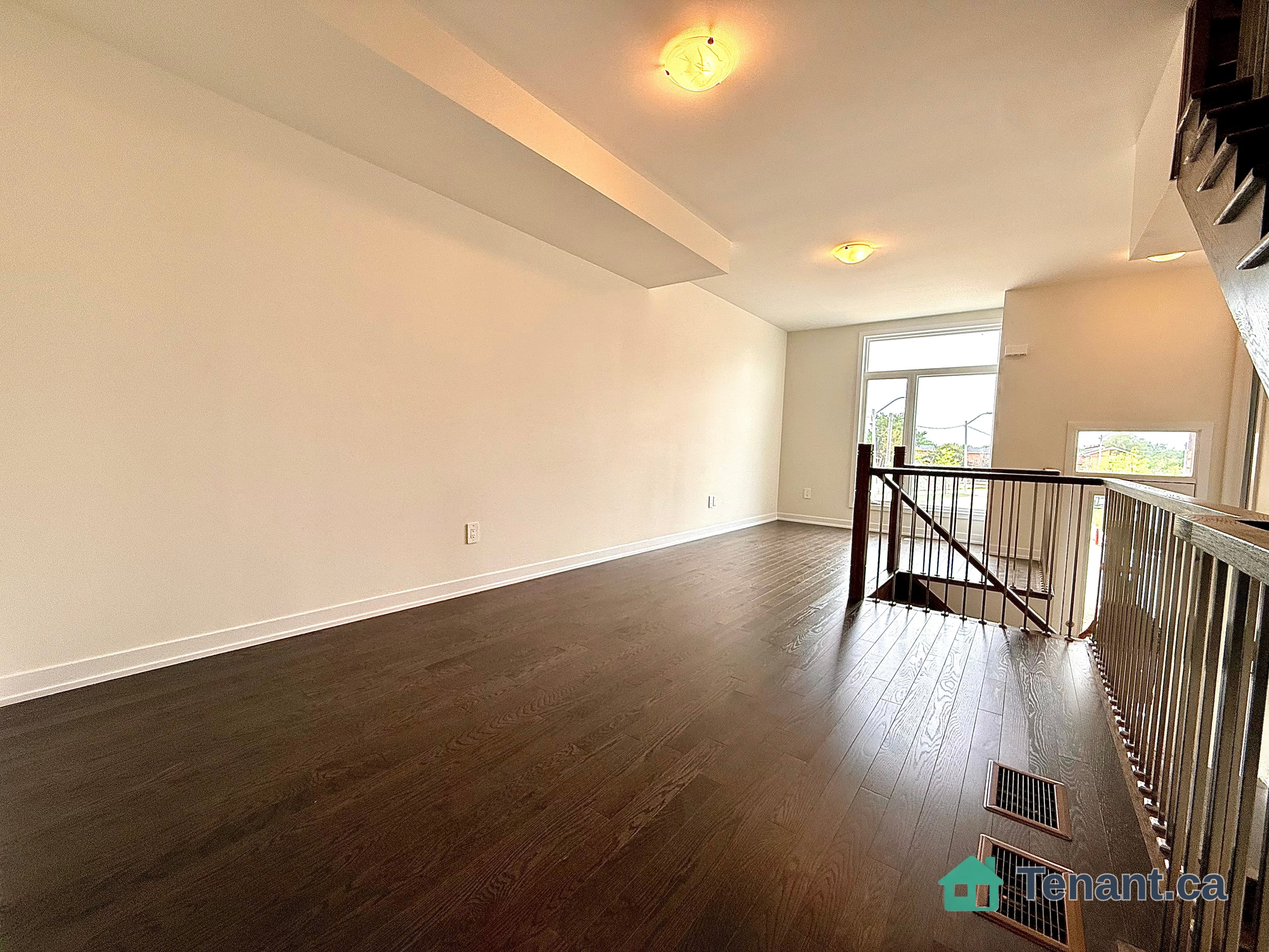 380 Lawrence Ave, North York, Toronto