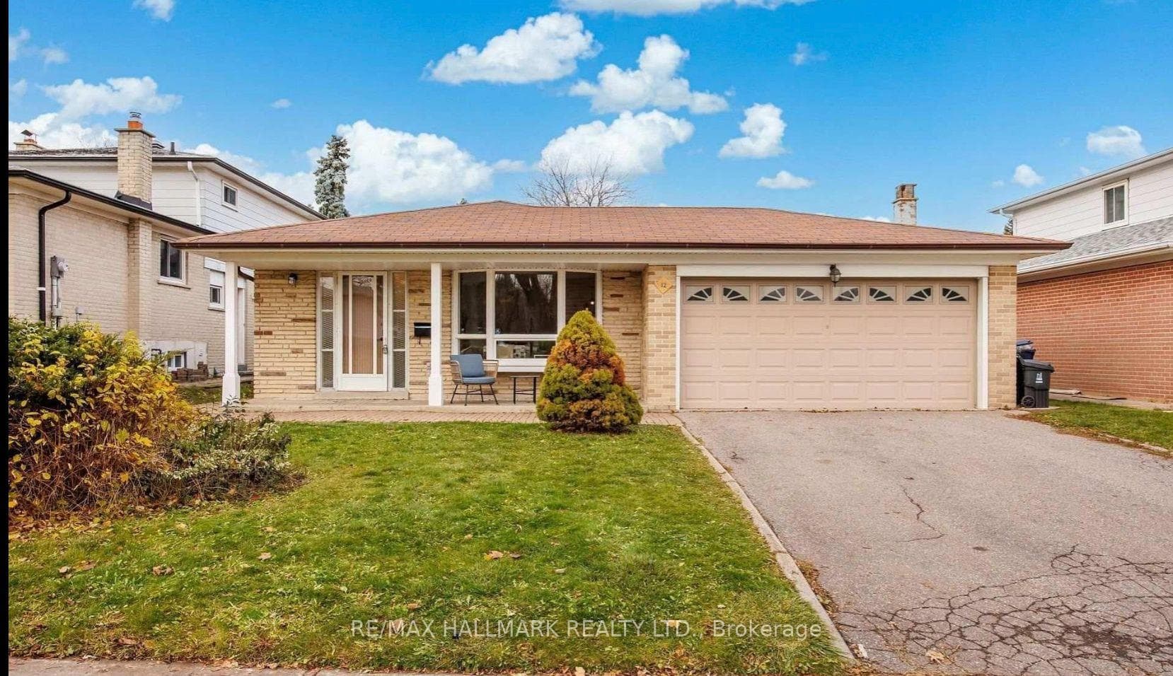12 Wardencourt Drive