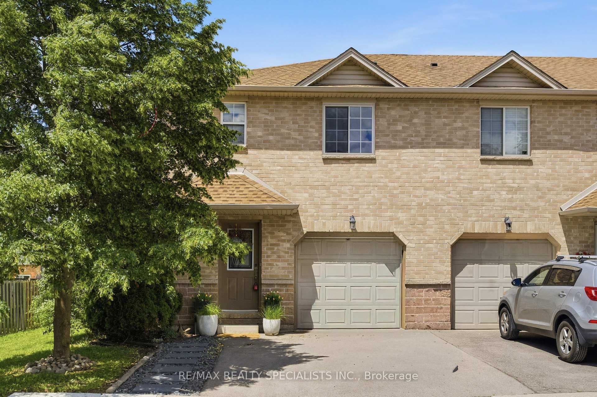 10-39 Pinewoods Drive