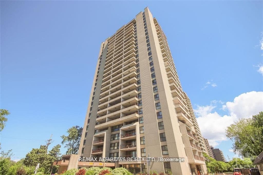 1610-1785 RIVERSIDE Drive