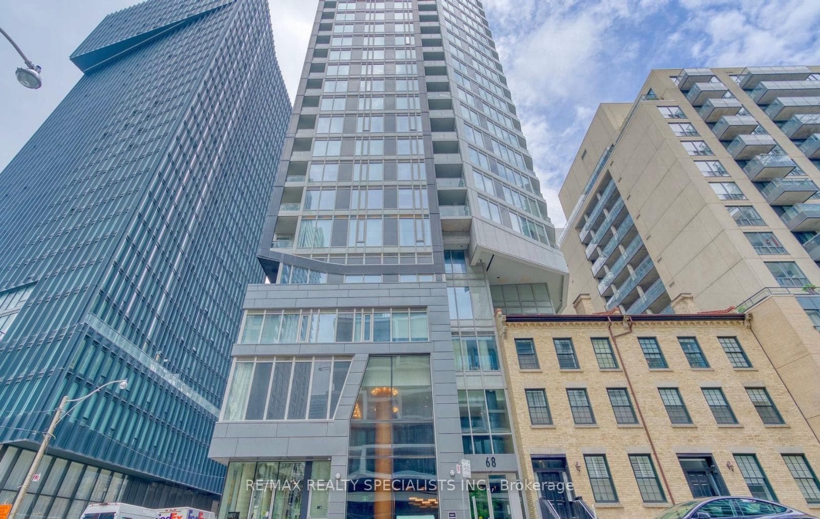 905-68 Shuter Street