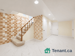 For rent: 80 Ringway Crescent
