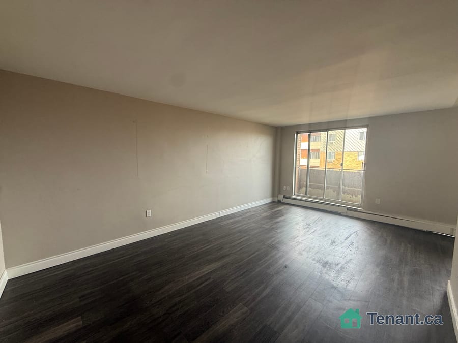 752 Kipps Lane · 907
