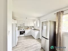 For rent: 923 Greenbriar Avenue