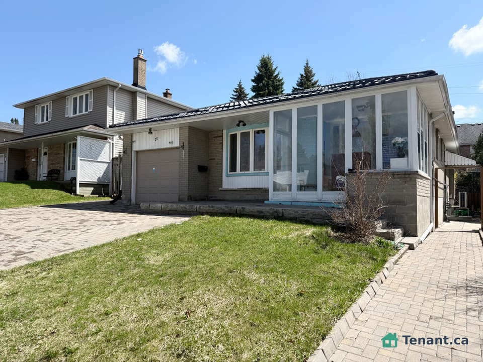 25 Tristan Crescent - Unit 2, North York, ON, M2H 1X2