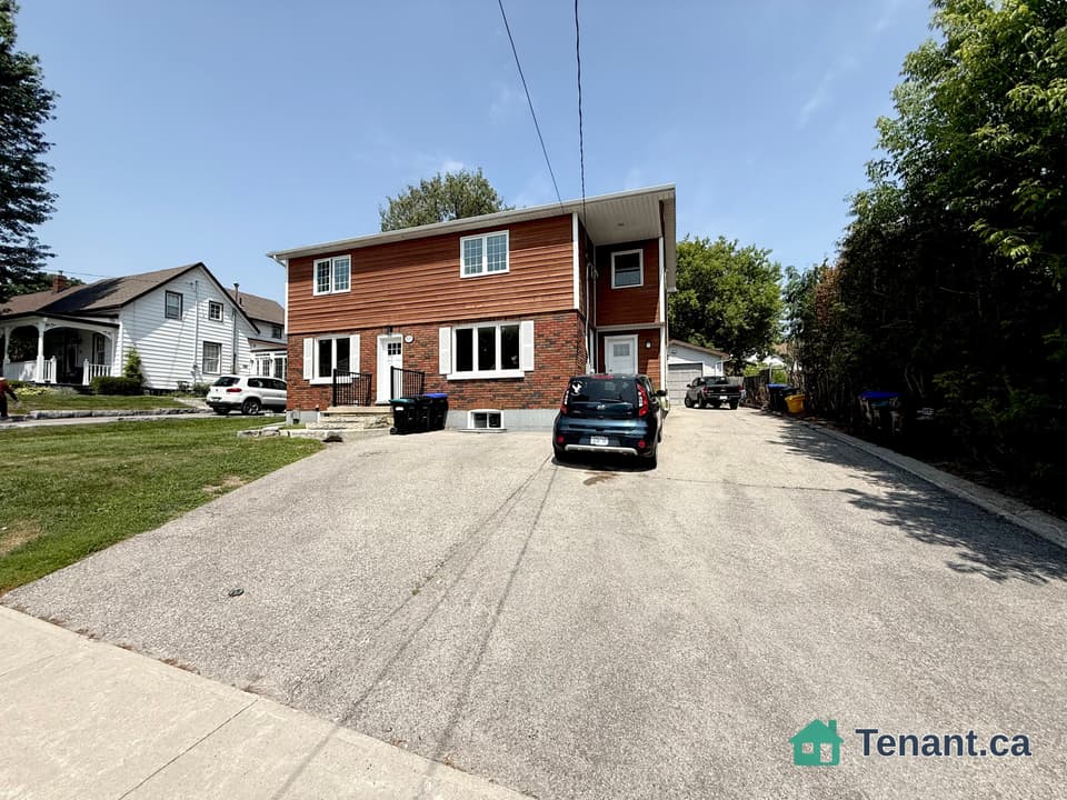 57 Frederick Street, Bradford, ON