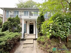For rent: 4 Canadiana Dr