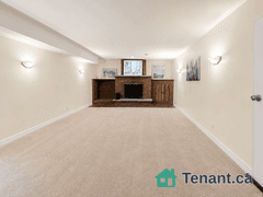 For rent: 80 Ringway Crescent