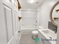 2 Bedroom 1 Bathroom Main Floor For Rent