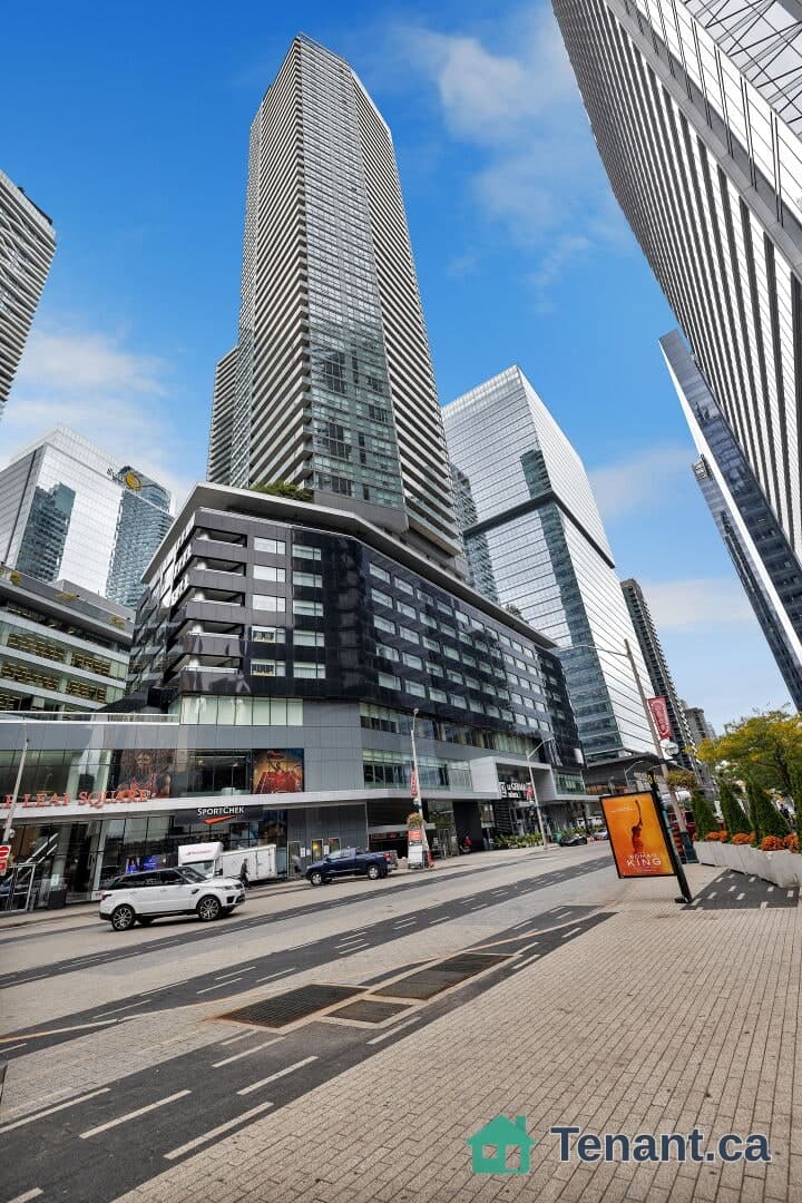 65 Bremner - Unit 5004, Toronto, ON, M5J 0A7
