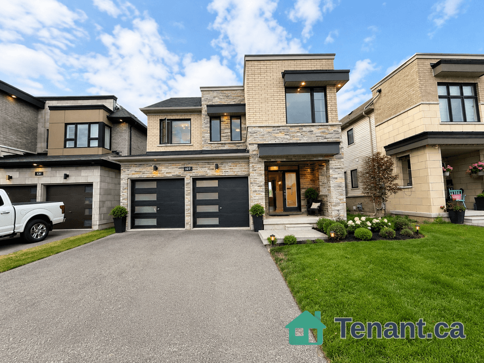127 Yacht Drive, Bowmanville, ON